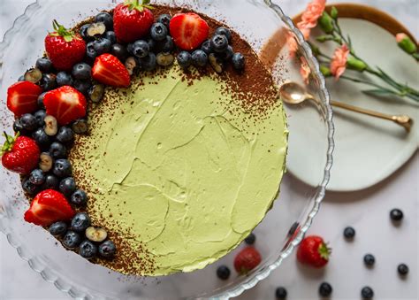 Matcha Cheesecake (No Bake) - Uncommonly Delicious