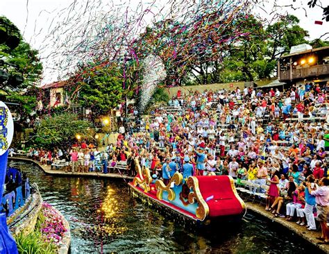 6 Reasons To Visit Fiesta San Antonio in 2016