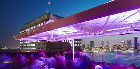 Loopy Doopy Rooftop Bar | Nyc hotels, New york rooftop bar, New york hotels