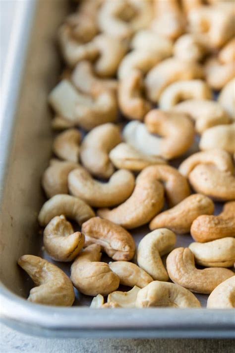 How to Roast Cashews - Culinary Hill