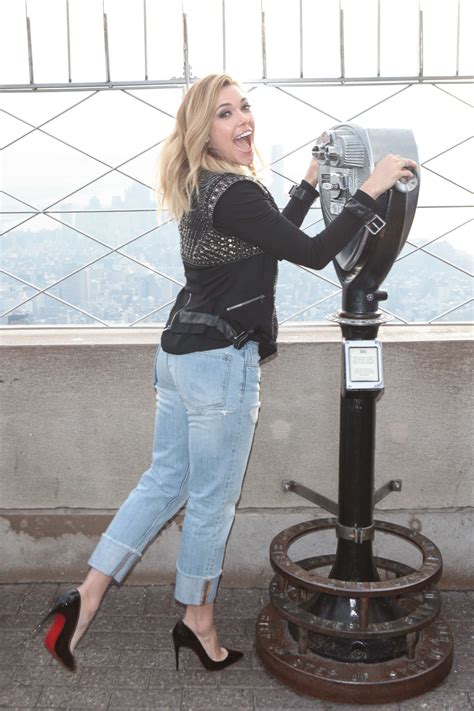 Rachel Platten: Promotes Wildfire at The Empire State Building -11 | GotCeleb