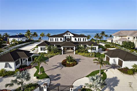 Grand Cayman Luxury Villas | Experience True Luxury