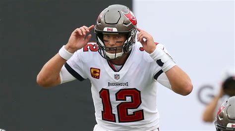 Tom Brady Buccaneers : Tom Brady, Buccaneers aim to continue road ...