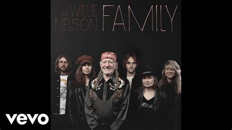 Willie Nelson brings the Family on new album, 'Willie Nelson Family'