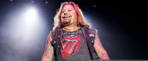 Vince Neil Net Worth: How Much Does The Musician Make? - INDreport.com