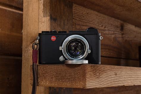 Leica CL Review | Luxurious Mirrorless Camera