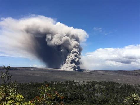 Live webcam photos from Halemaumau Crater at Kilauea Volcano