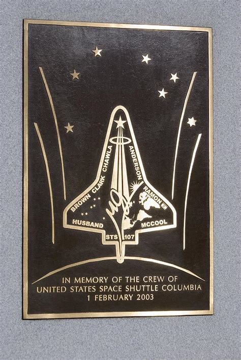 Space Shuttle Columbia Memorial Photograph by Mark Williamson - Fine Art America