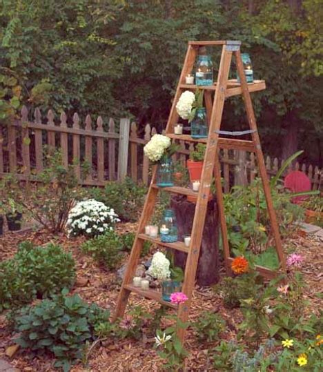 old-wooden-ladder-garden-decorating-ideas | Creative Ads and more…