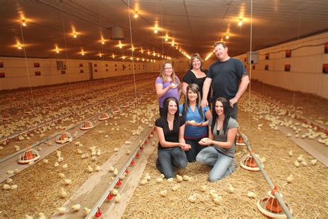 Canadian Chicken Farmers – Among the Hardest Working People You’ll Meet | Chicken Farmers of Canada