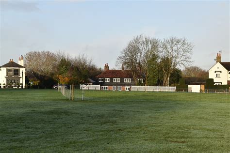 Meopham Green © N Chadwick cc-by-sa/2.0 :: Geograph Britain and Ireland