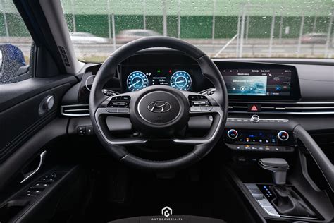 Hyundai Elantra 2023 CVT - TEST. Sporo zalet przykrytych solidną wadą ...