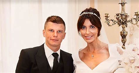 Arsenal's Andrey Arshavin's ex-wife says her 'beautiful face' was ...