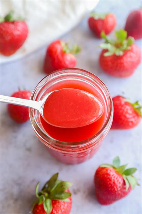 Strawberry Coulis | Cake 'n Knife