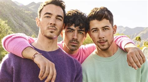 Jonas Brothers' "Sucker" Enjoys 6th Week At #1 On Hot AC Radio Chart