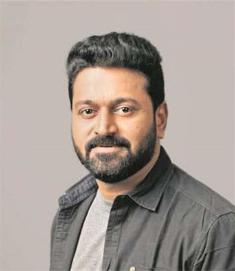 Rishab Shetty Height, Age, Wife, Children, Family, Biography & More ...