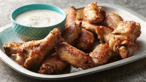 3-Ingredient Ranch Chicken Wings Recipe - LifeMadeDelicious.ca