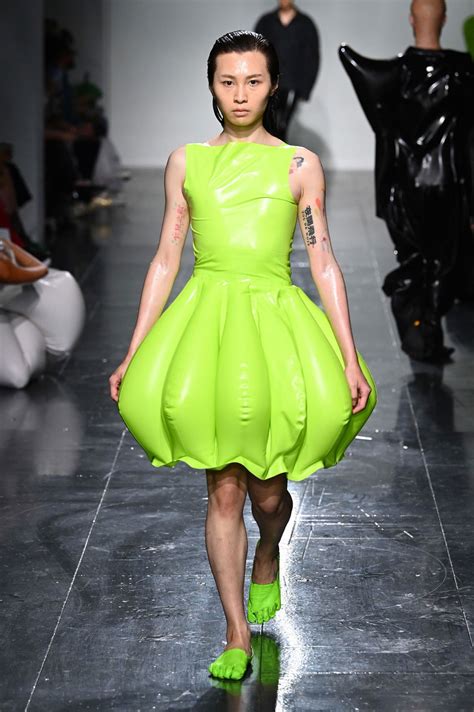 London Fashion Week: Trends from the Spring-Summer 2024 shows | KRDO