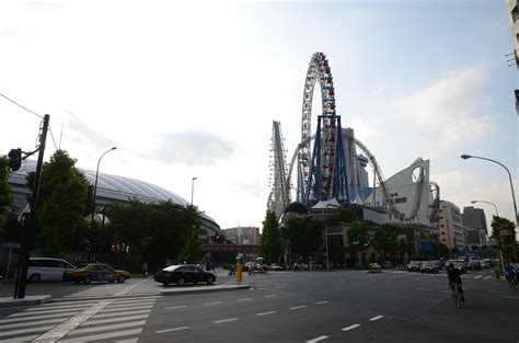 Ferris Wheel and Roller Coaster of Tokyo Dome City Amuseme… | Flickr