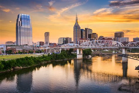 Skyline of downtown Nashville, Tennessee, USA. - INIA