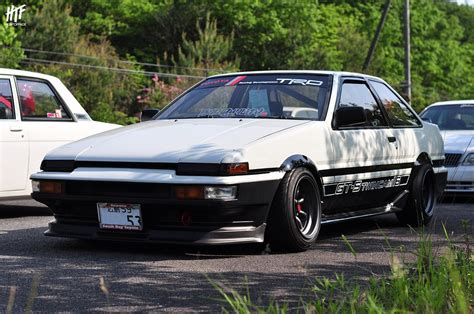 トヨタ AE86 トレノ // ヘラフラッシュ関西 Toyota AE86 Trueno // at Hellaflush Kansai | Ae86, Sedan, Toyota