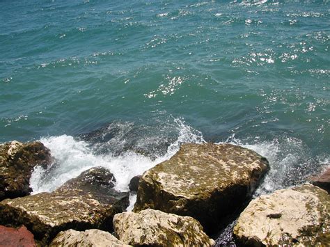 natural barriers | port washington, wisconsin june 2007 | By: hollybedwell | Flickr - Photo Sharing!