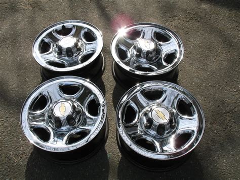 For Sale: OEM 16" Silverado Wheels and Trailor Hitch | GMC Truck Forum