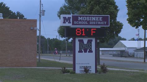 Mosinee School District details plan to reopen this fall