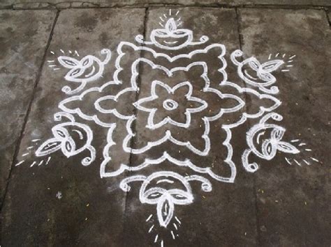 5 Beautiful 13 Dots Rangoli Designs with Images | Styles At Life