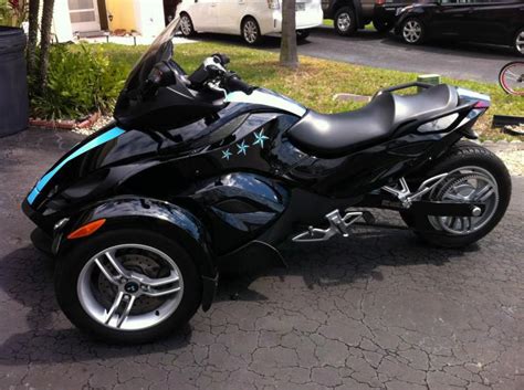 MINT CONDITION 2008 CUSTOM Can-Am Spyder for sale on 2040-motos