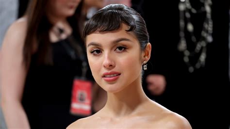 Olivia Rodrigo Channels Audrey Hepburn For Met Gala 2023 — See Photos ...