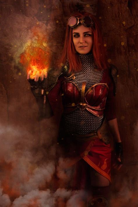 Chandra Nalaar | Cosplay, Wonder woman, Magic the gathering