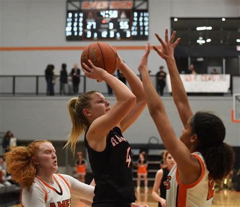 Drake women's basketball team gets signings from three prep players