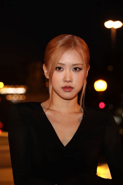 220927 BLACKPINK Rosé - YSL S/S 2023 Womenswear Show at Paris Fashion Week | kpopping