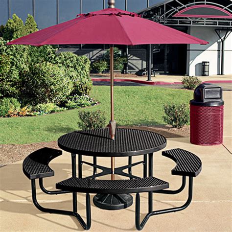 Outdoor Tables And Chairs With Umbrella - Hanover Lavallette 5-piece ...