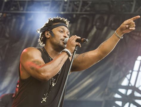 D'Angelo returns with first new album in 14 years; listen to 'Black ...