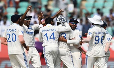 India vs England TEST 3rd Test Live Score at Dr. Y.S. Rajasekhara Reddy ...