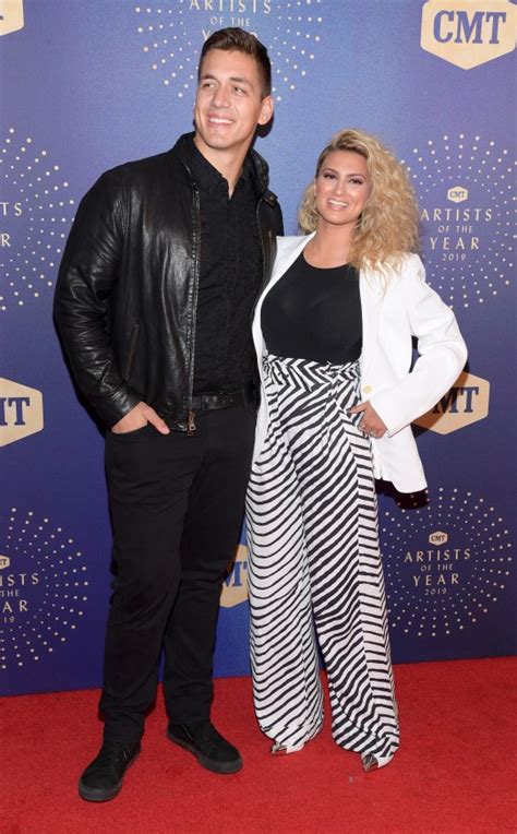 Tori Kelly 'feeling stronger' as husband shares health update | Metro News