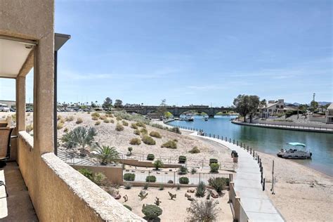 Waterfront Lake Havasu Condo w/ BBQ & Pool Access! | Evolve