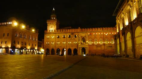 Piazza Maggiore at night, Bologna | Eric P. | Flickr