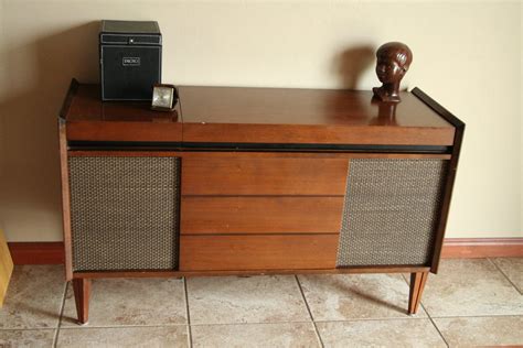 vintage stereo cabinet with turntable - Home Decor