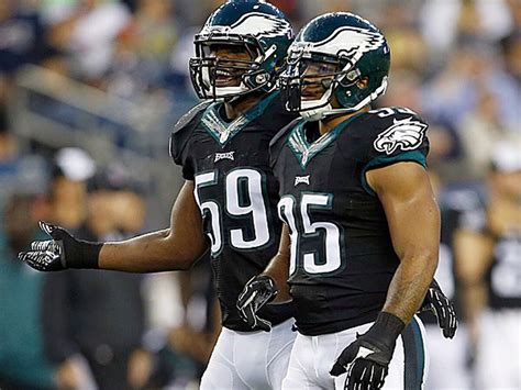 Eagles debut all-black uniforms