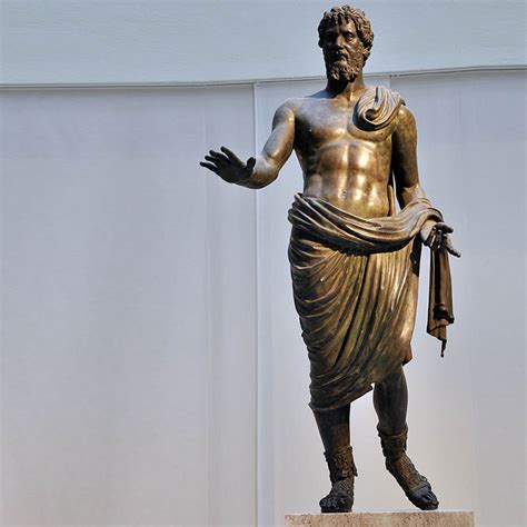 Bronze Ancient Outdoor Roman Figure Standing Sculpture