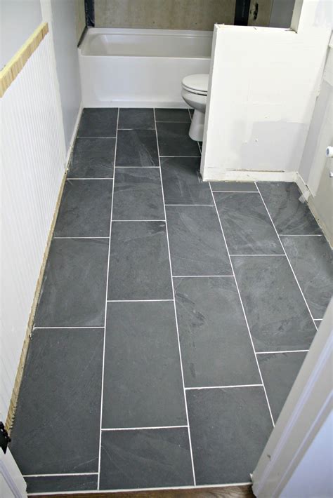 Get influenced with bathroom ceramic tile layouts as well as 2019 fads ...