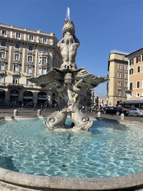 The Triton Fountain in Rome: all you need to know + tips for visiting ...