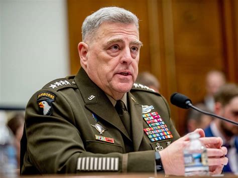 General Mark Milley Bio, Age, Height, Wife, Net Worth, Wiki