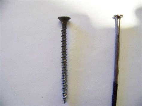 Screws vs Nails - Tools In Action - Power Tool Reviews