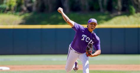 TCU Baseball: Horned Frogs Lose Heart Breaker to Texas - Sports Illustrated TCU Killer Frogs ...