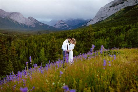 Kananaskis wedding photographers | Pomeroy Kananaskis Mountain Lodge Wedding | Vintage Chic ...