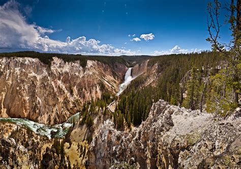 Yellowstone National Park, Wyoming, Montana and Idaho | US National Parks